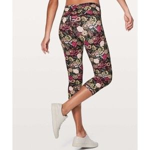 EUC LULULEMON Wunder Under Crop Pant Fluorolace Multi Size 8